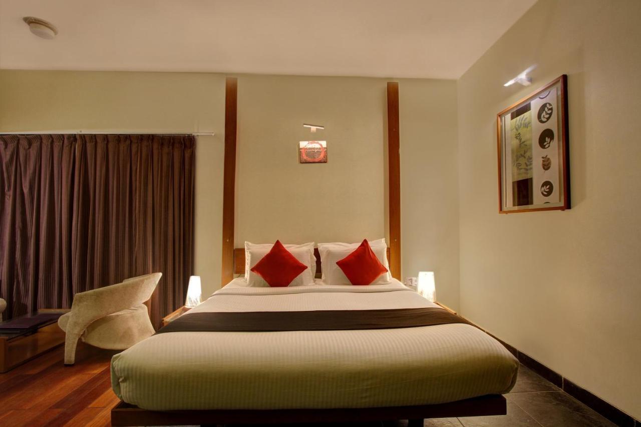 Capital O 16165 Cartier Hotel Bangalore Bagian luar foto